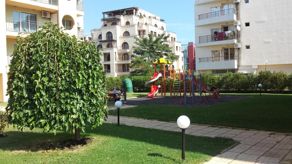 Pollo Resort Mikosta Apartments 阳光海滩 外观 照片