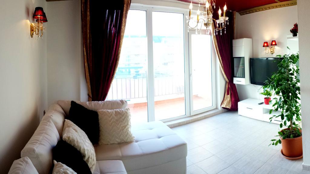 Pollo Resort Mikosta Apartments 阳光海滩 外观 照片