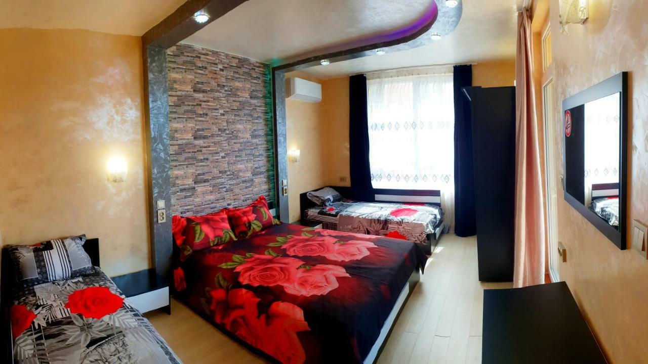 Pollo Resort Mikosta Apartments 阳光海滩 外观 照片
